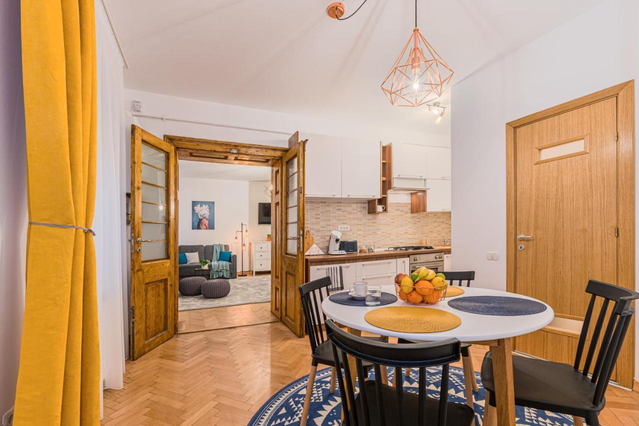 Garden Hideout - Central Apartment Брашов Екстериор снимка