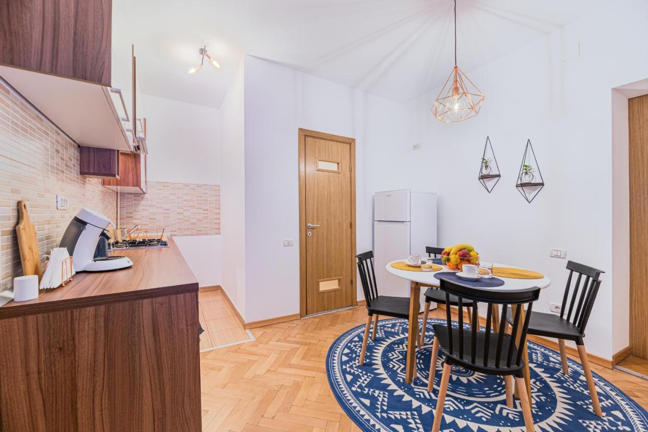 Garden Hideout - Central Apartment Брашов Екстериор снимка