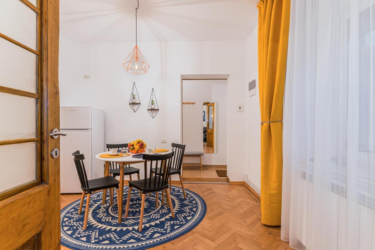 Garden Hideout - Central Apartment Брашов Екстериор снимка